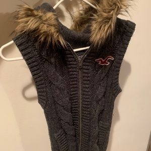 Hollister Sweater Vest with Fur Hood S